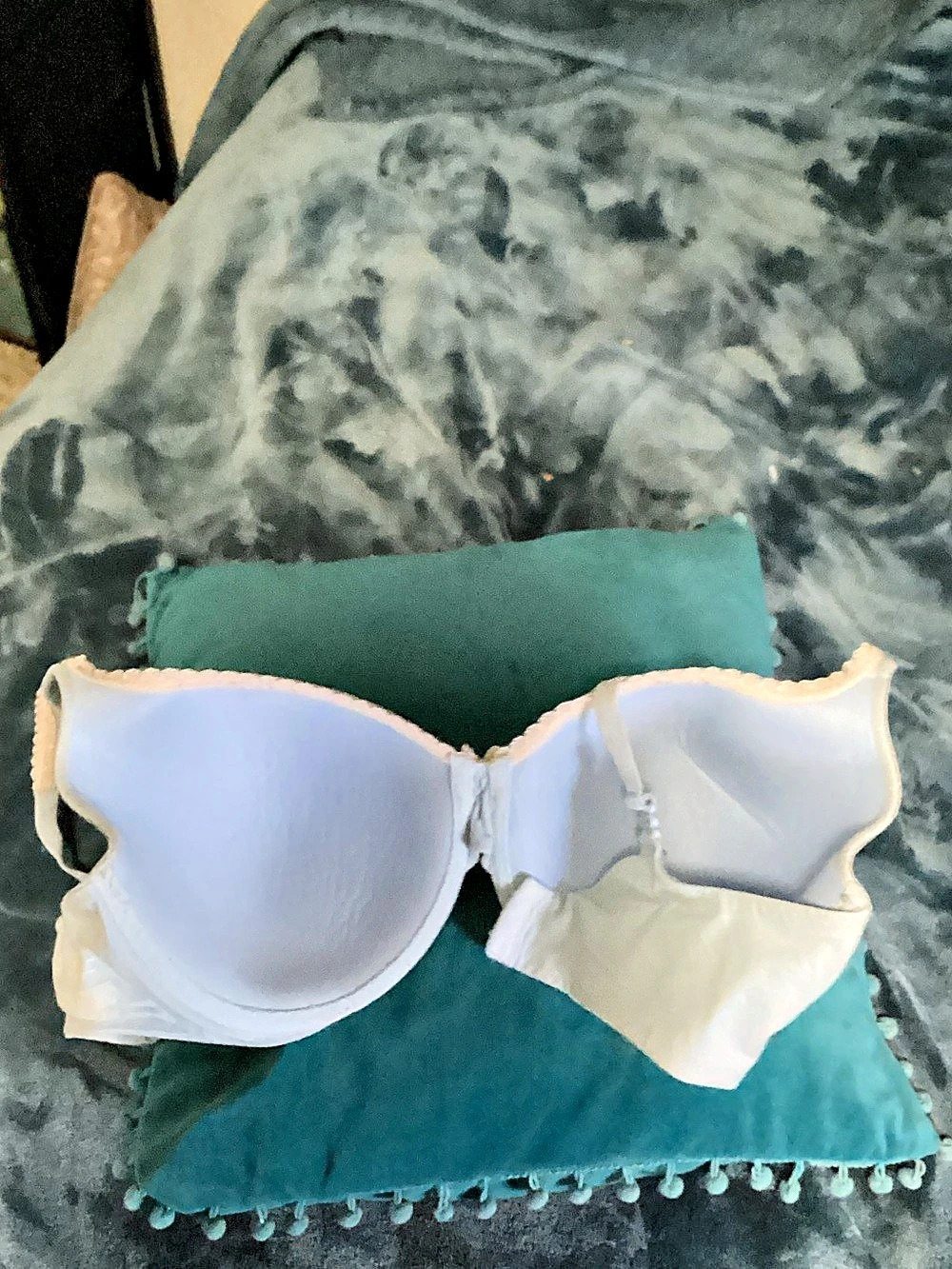 White Bra - Picture 6 of 7